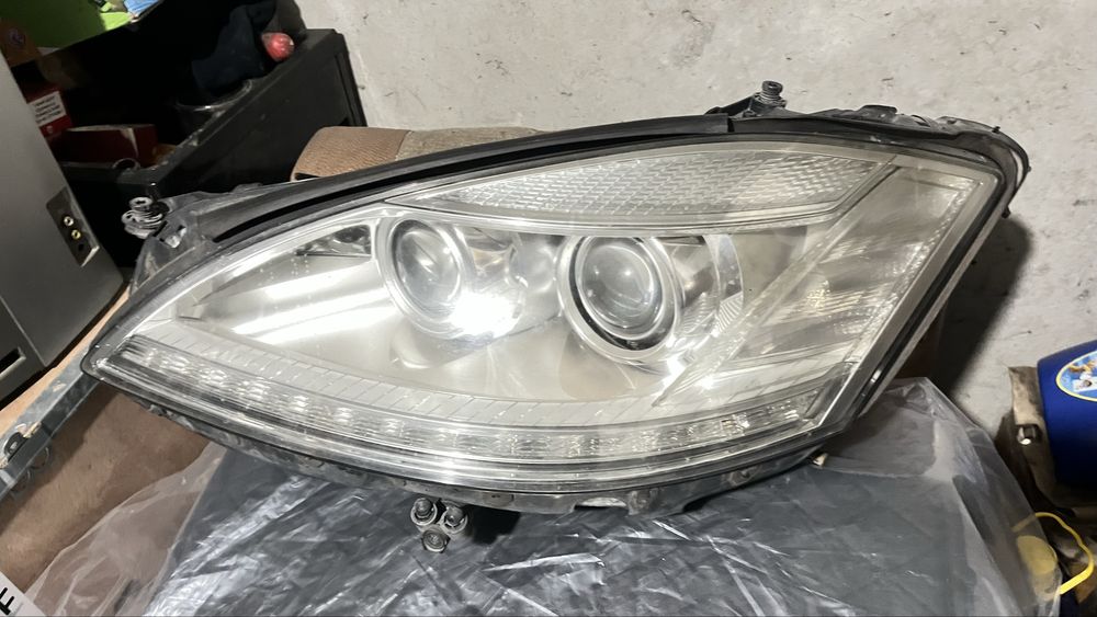 Фара на мерседес 221