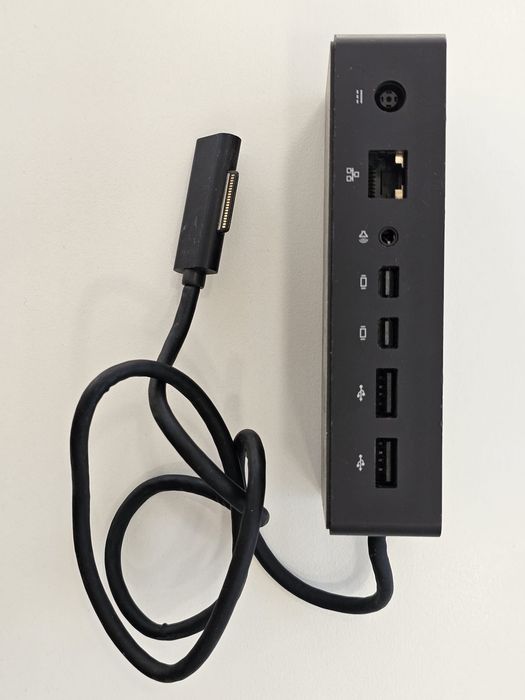 Microsoft Surface Dock Model 1661 – Docking Station cu Mufa Surface Connect