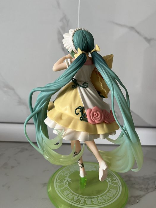 Фигурка Hatsune Miku Sleeping Beauty