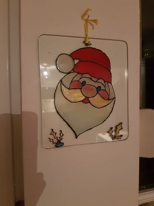 Decoratiuni pe sticla