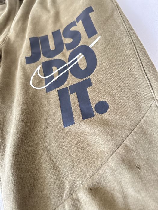 Юношеско долнище на Nike