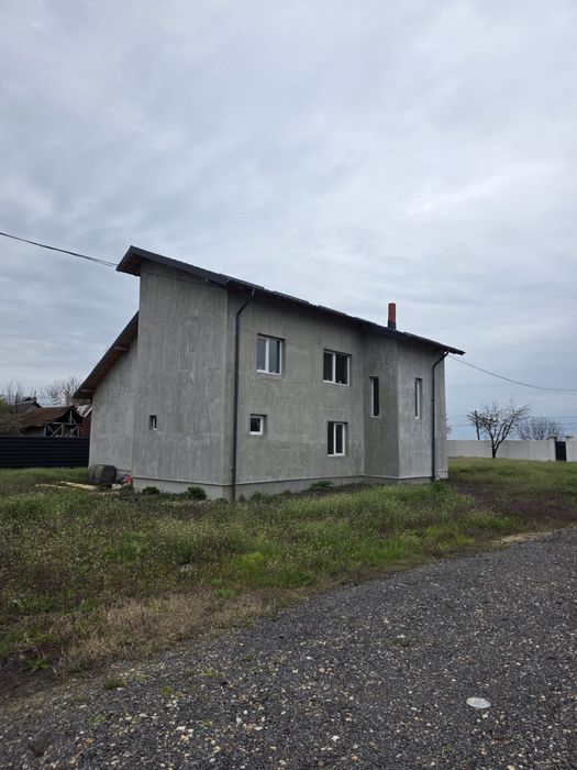 Casa de inchiriat in Gura Foii Dn7, km 77