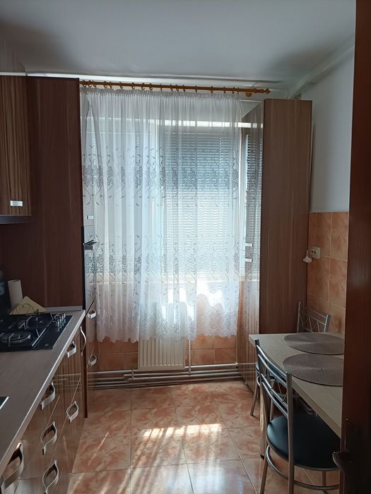 Apartament cu 3 camere