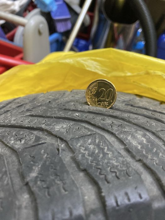 Зимни гуми R15 185/65 vredestein