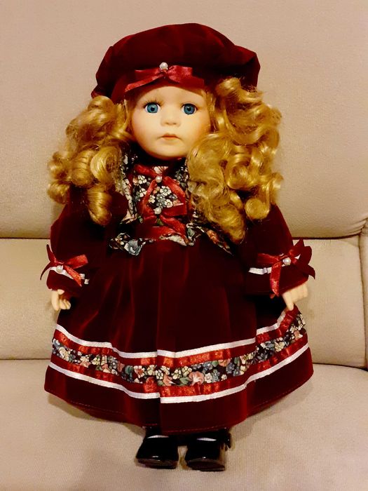 Порцеланова кукла