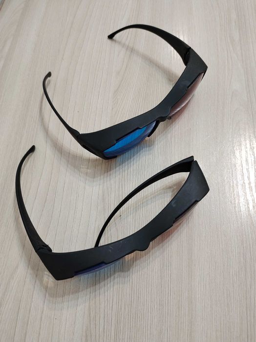 3D очки с чехлами
