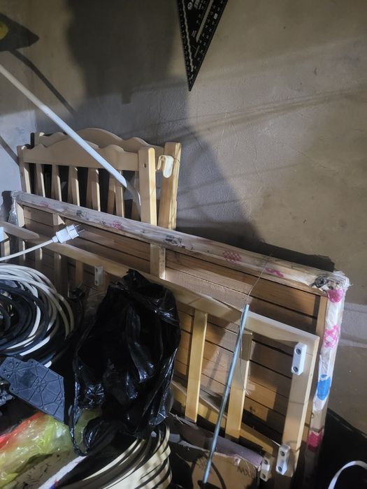 Продам детскую манеж , кровать