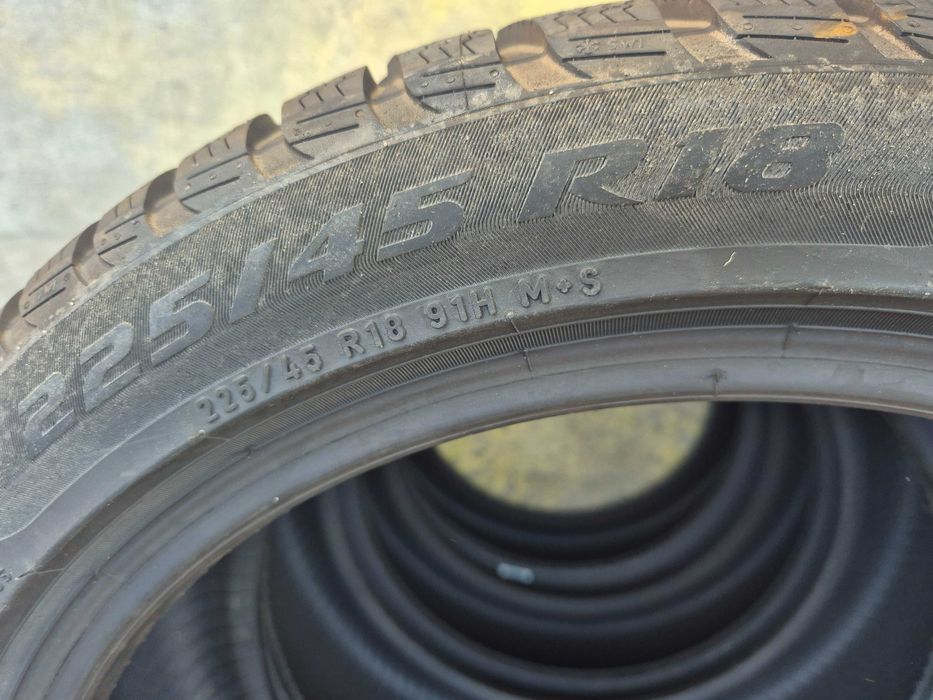 4 Anvelope M+S IARNA - 225/45/18 - PIRELLI Sottozero 3 MO - NOU - DOT 2020 !