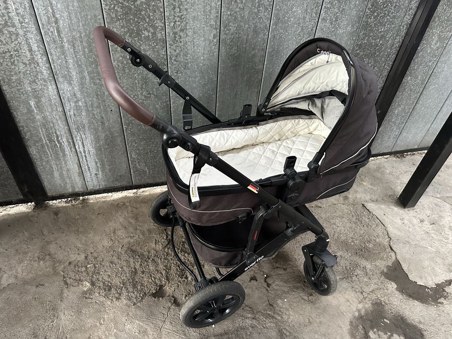 Продам детскую коляску 3 в 1