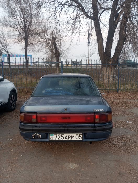 Продам машину Мазду