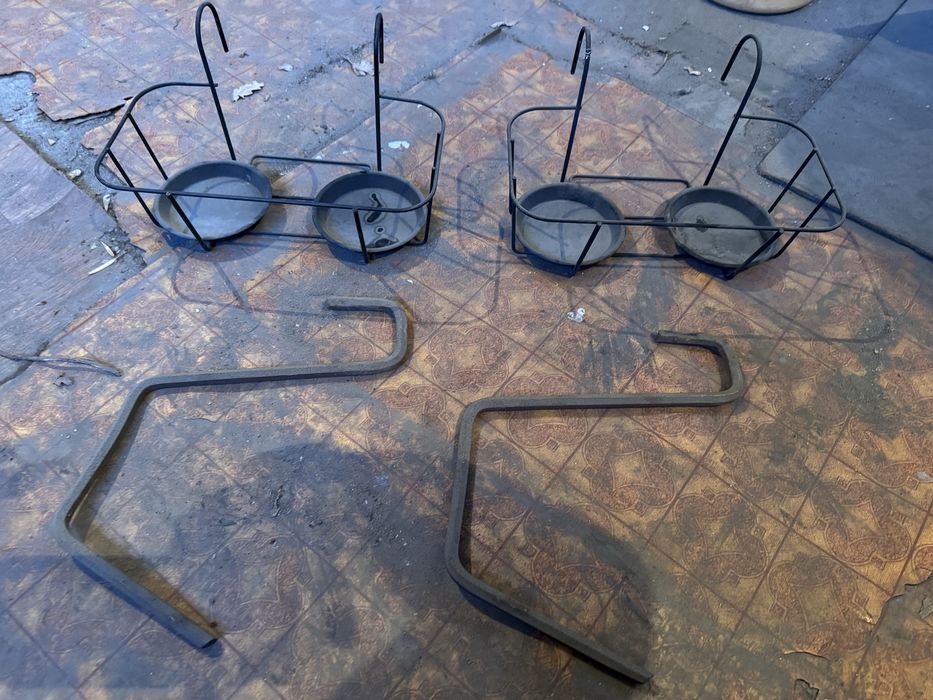 Цветочницы на балкон