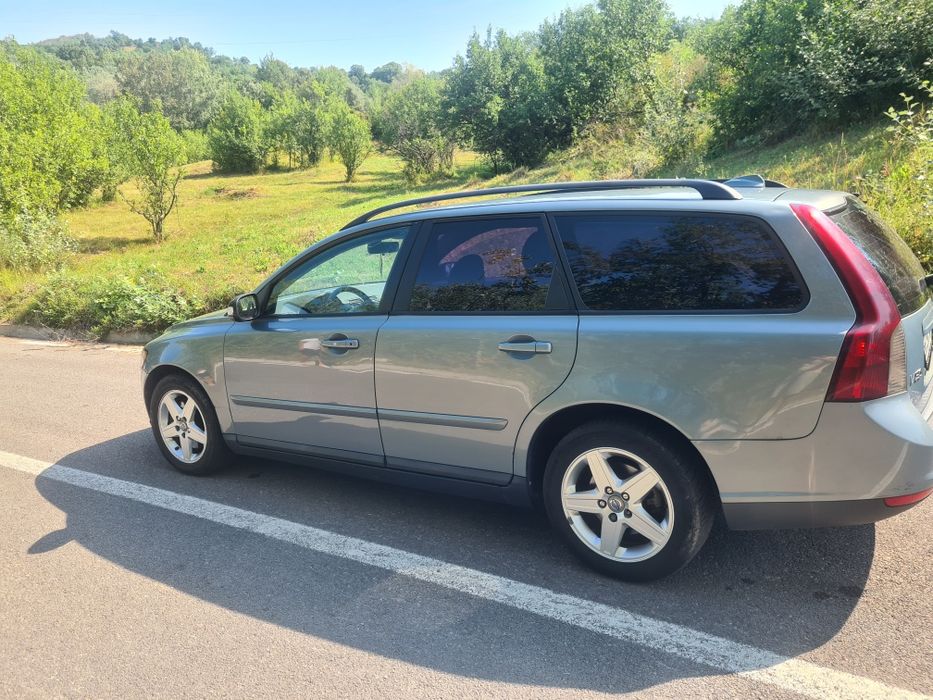 Usa Stanga Volvo V50