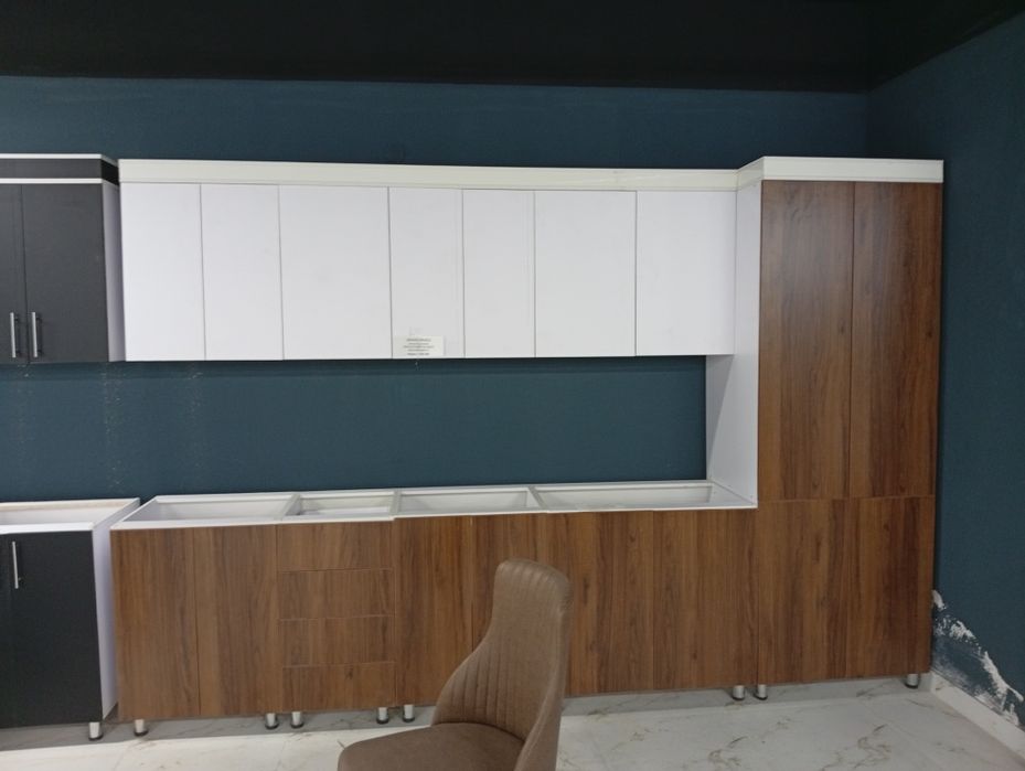 Кухня ЛМДФ.  ЛДСП ..ЛКСП Крошение