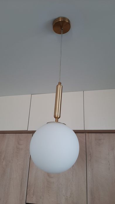 Продам люстру стильная цена 9500 торг.