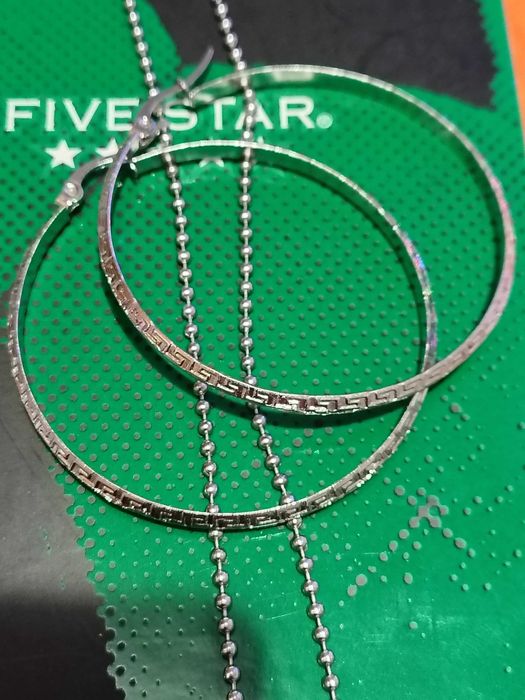 Bijuterii ieftine din oțel inoxidabil