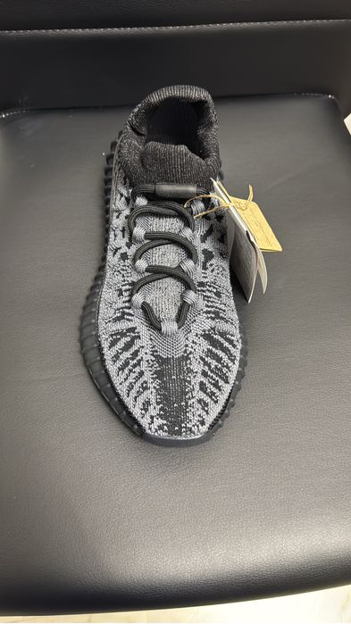 Yzy 350 V2  Compact
