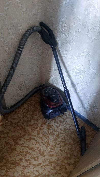 Продам пылесос.  О