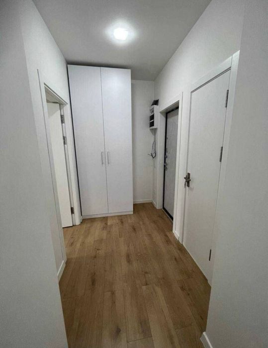 Сдается 2 ком Метро Ойбек. Госпитальный. Шох мед клиника