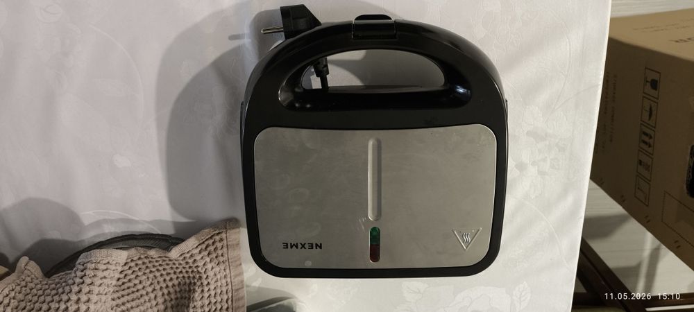 Вафельница NEXME NSM209