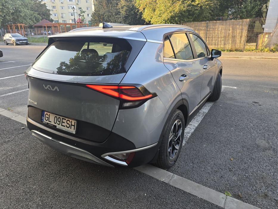 KIA Sportage 2023 — imagine 4