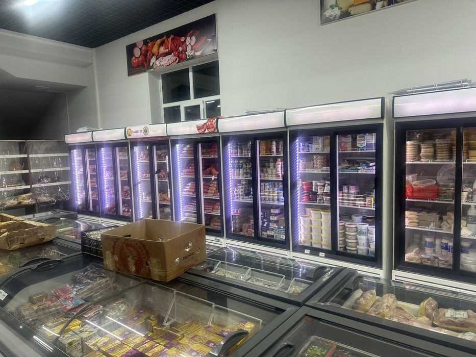 Витринный холодильник