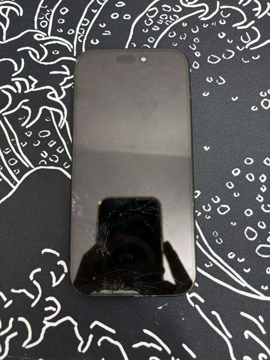 продам 15 айфон срочно