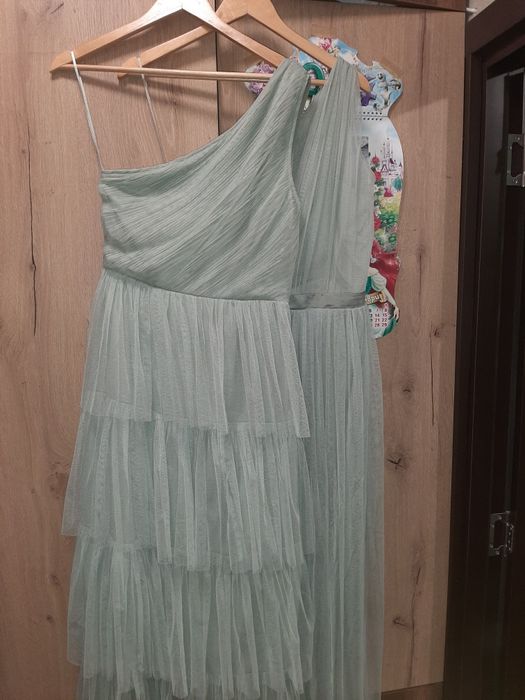 Официални рокли за повод