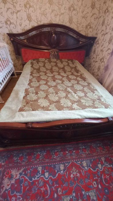 Продам спальный гарнитур 5в1