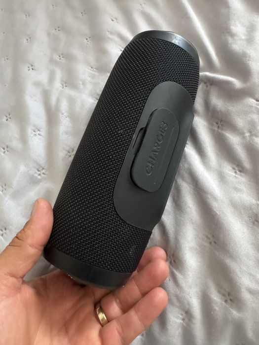 Boxa jbl charge 3 cu defect