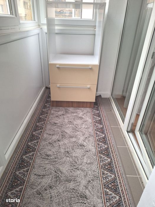 Apartament la etaj intermediar, 48 mp, balcon, zona JYSK, Floresti