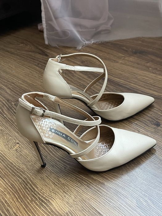 Pantofi Anna Cori Ivory