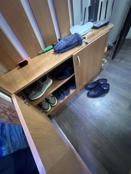 Продам прихожая