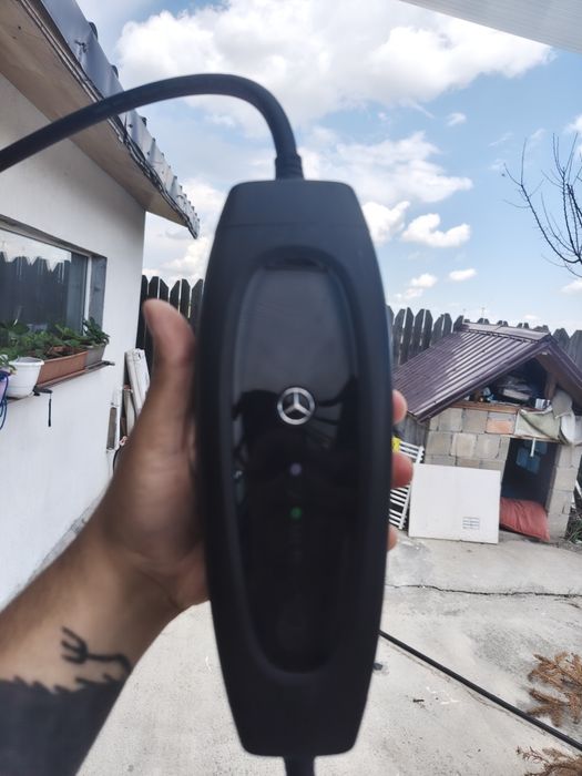 Cablu încărcare mașină electrica 220v Mercedes