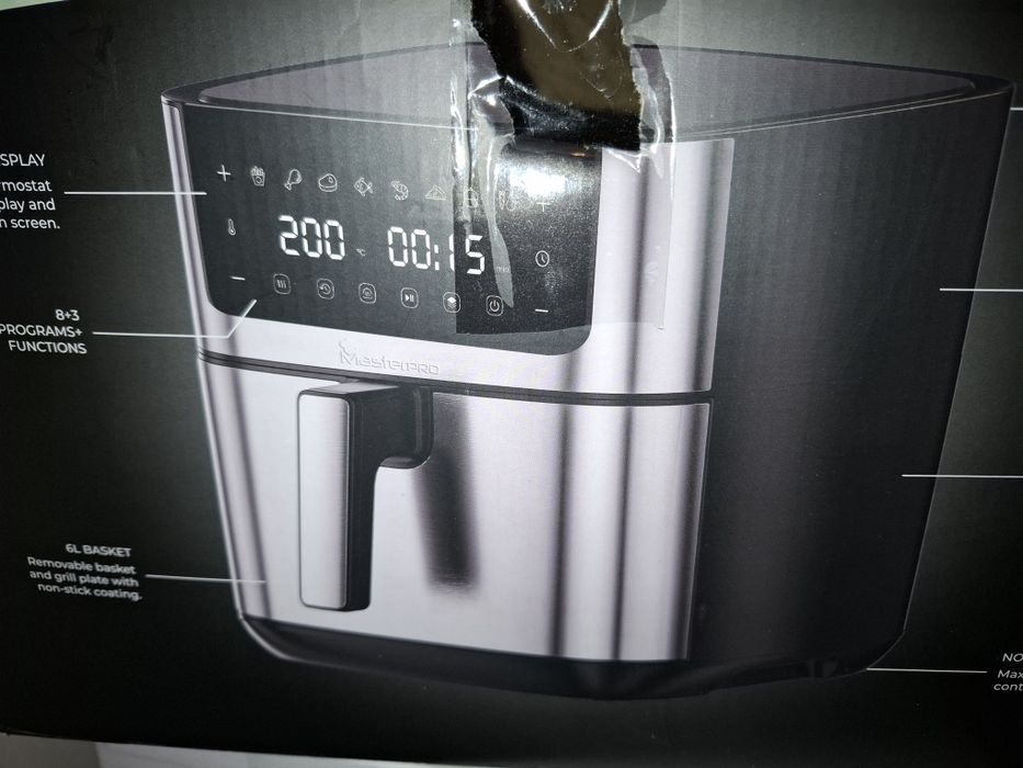 Еър фраер Air fryer 6 литра дигитално управление  чисто нов в кутия купен от ЛИДЛ