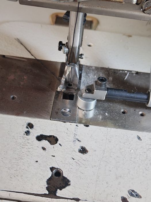 Masina de cusut. Pfaff 1245 triplu transport