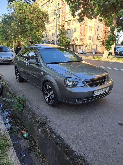 Ласетти 2013.    1.6 автомат нахт ва вариантга