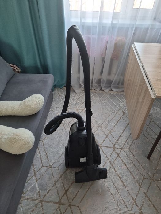 Продам     пылесосы