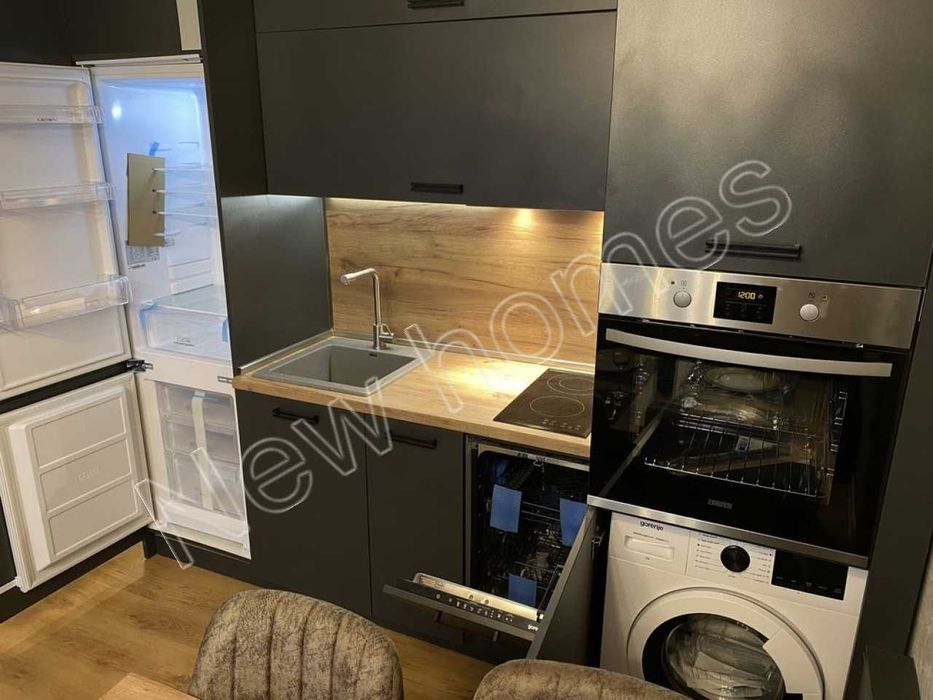 Продава се Двустаен апартамент в Пловдив, Южен - 78 кв.м за 1070 €/кв.м - Снимка #2