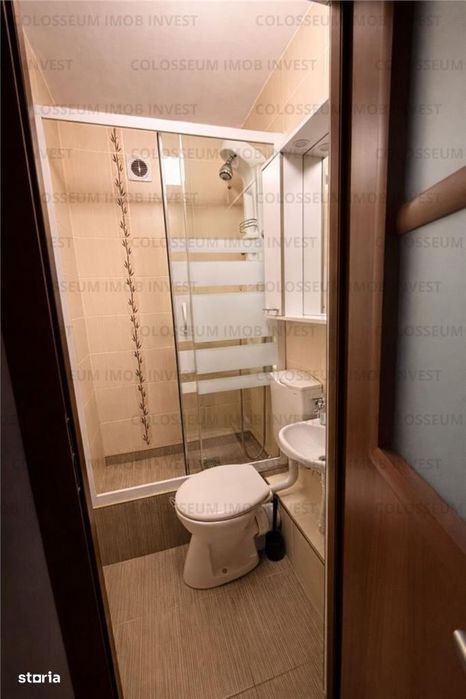 Zona Centru Civic -Cec / Apartament 4 camere, Etaj 1 din 4