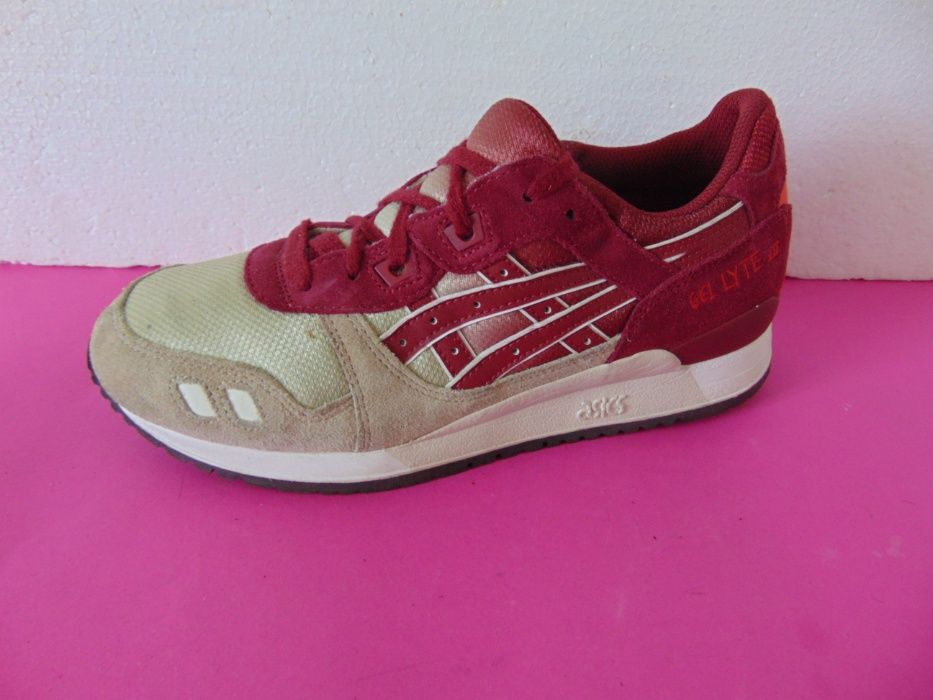 НОВИ Asics Gel Lyte III номер 40.5 Оригинални мъжки маратонки