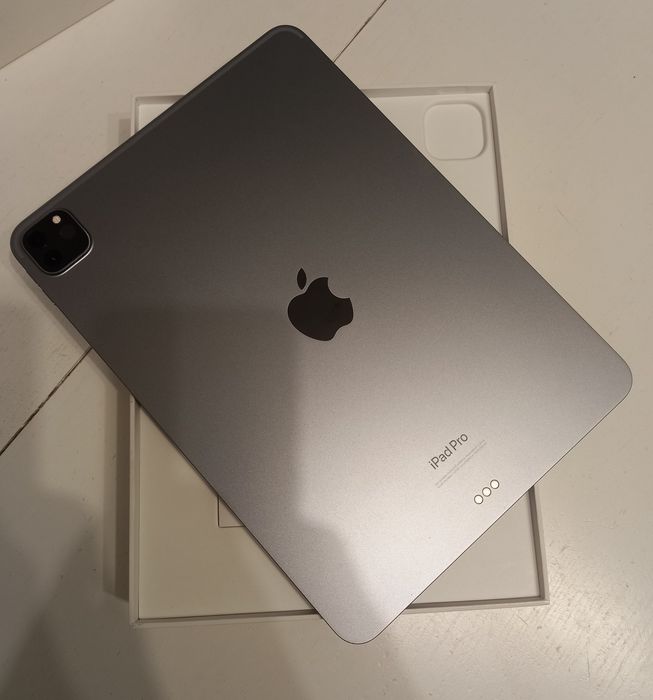 Продам  IPad Pro 11, 128гб