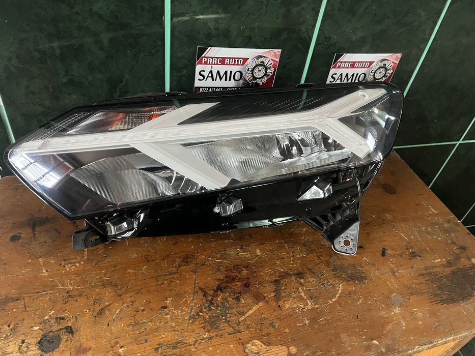 Far dacia sandero 2022 stanga