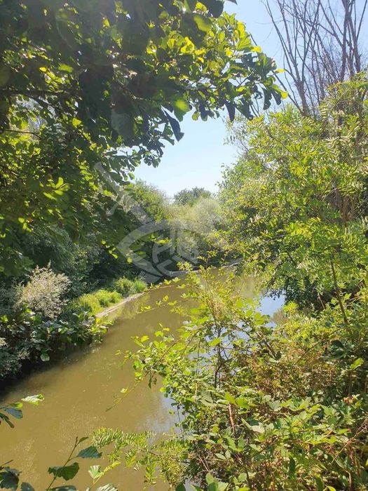 Продава се Хотел в с. Левски, Област Пазарджик - 1000 кв.м за 75 €/кв.м - Снимка #3