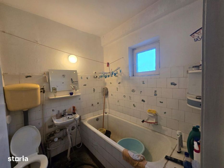 Apartament 4 camere, 90 mp, zona Spitalul Militar