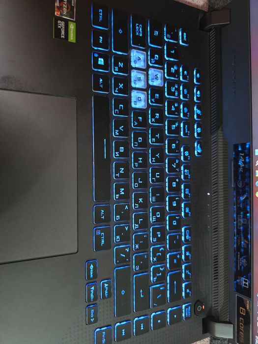 Игровой ноутбук Asus ROG Strix G513