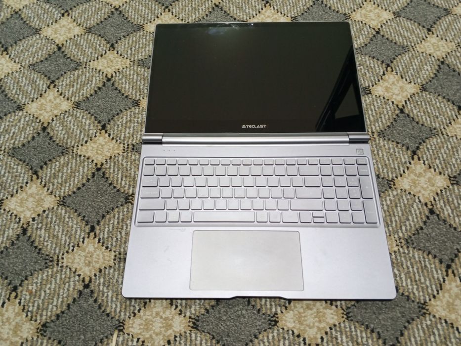 Teclast 15pro SSD 512 .12.corey5. 15.6dyum 3 oy kafolati bor