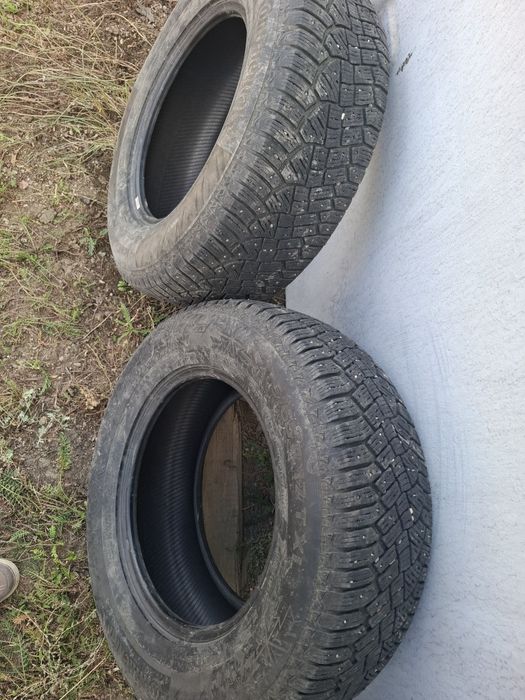Продам шипованные шины 265/65/17