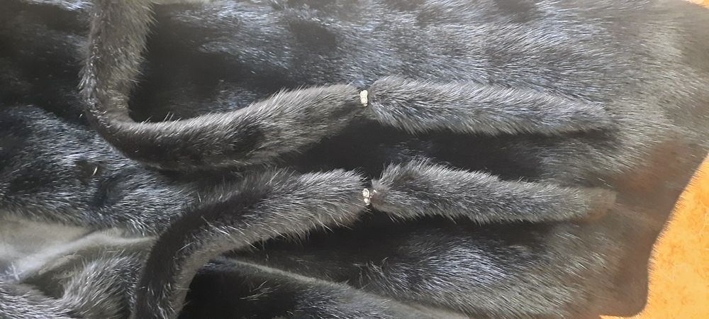 Продам норковую шубу