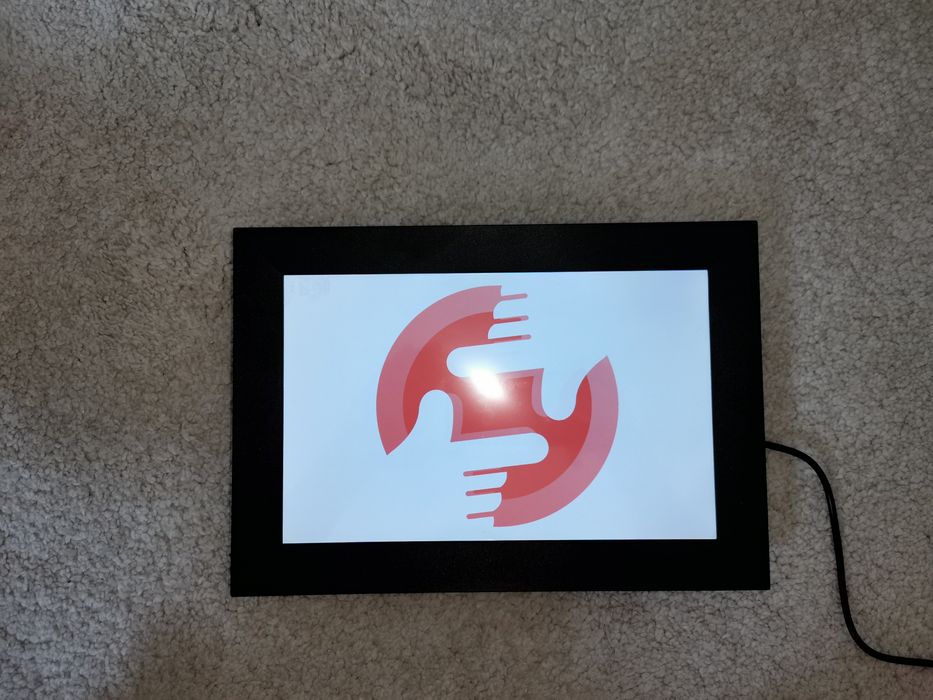 Vând Rama digitala Frameo 10.1 inch cu touchscreen