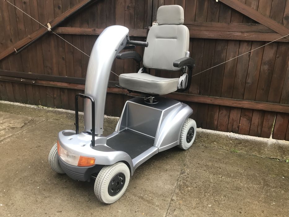 Scuter Carut electric pentru persoane cu dizabilități handicap batrani